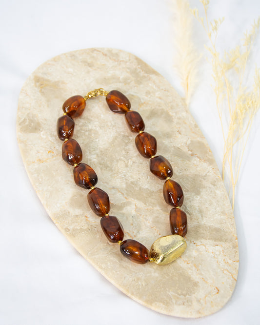 COLLAR AROA