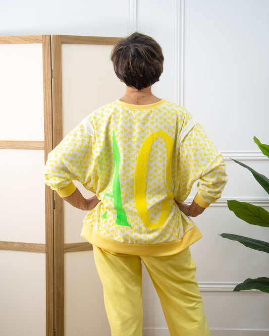 SUDADERA CORAZÓN AMARILLO