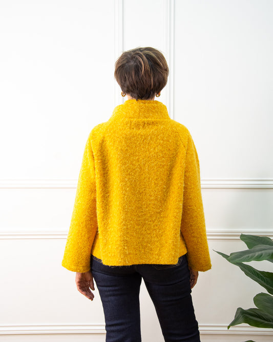 CHAQUETA ASIMÉTRICA AMARILLO MOSTAZA