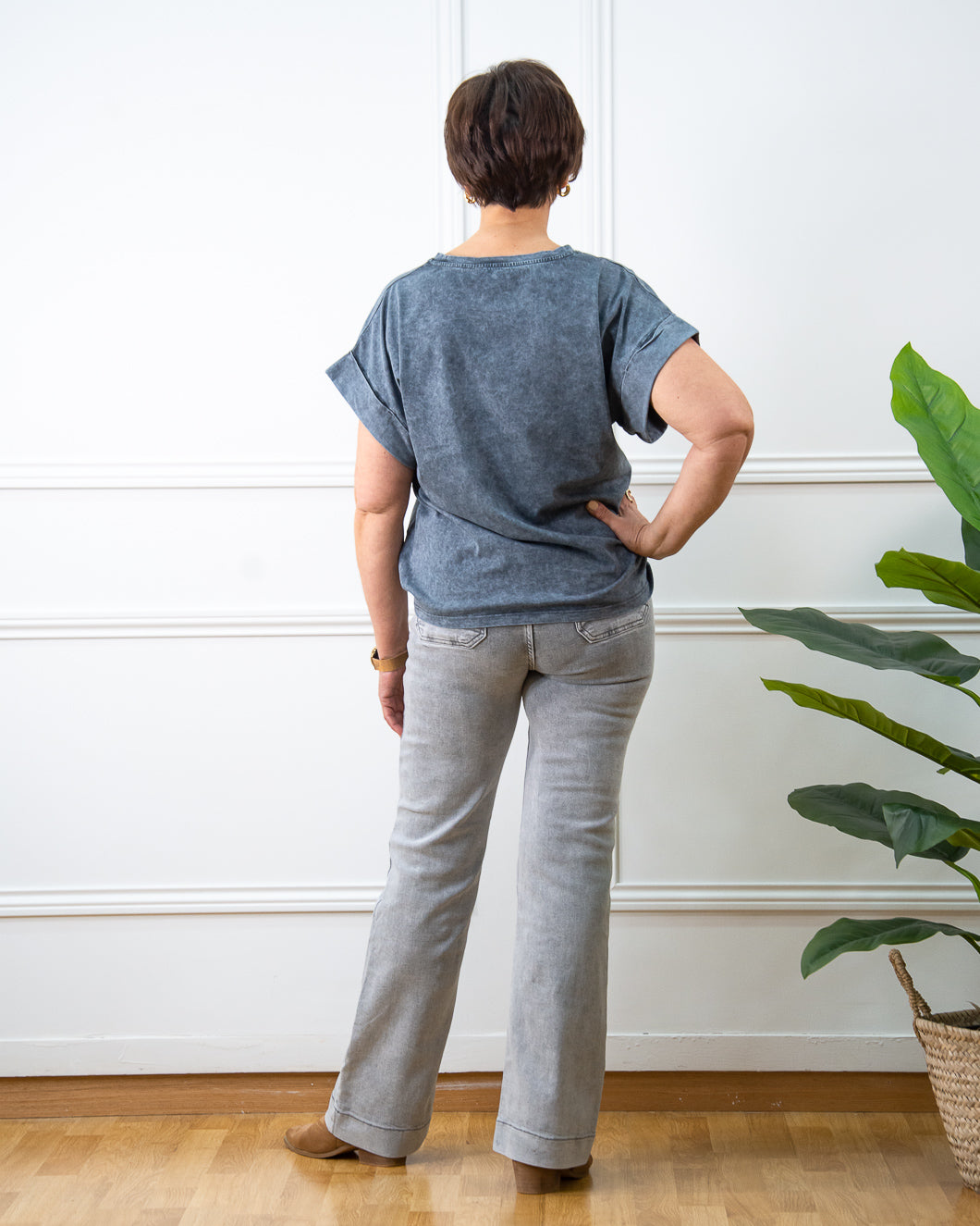 PANTALÓN BOTONES LASER GRIS