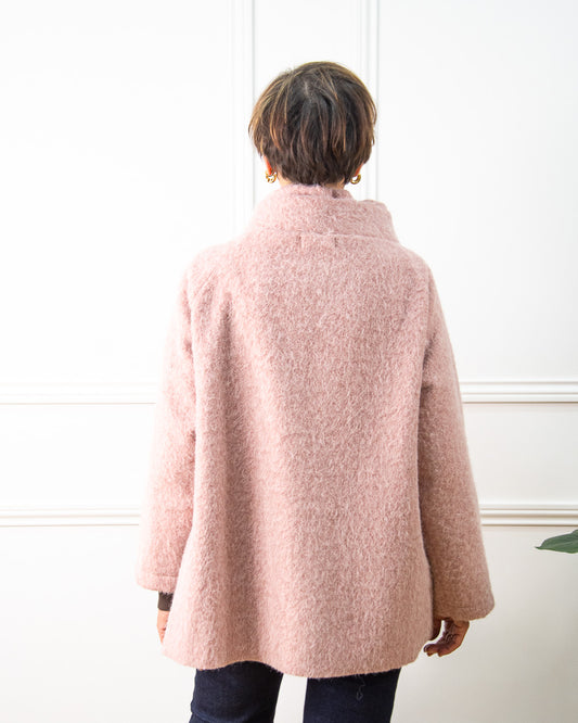 ABRIGO ASIMÉTRICO ROSA