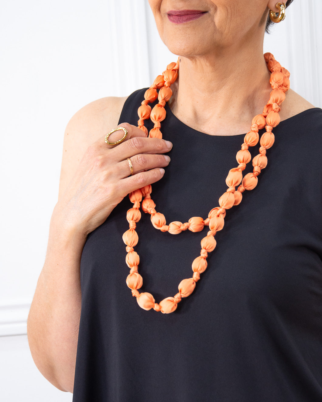 COLLAR SEDA NARANJA