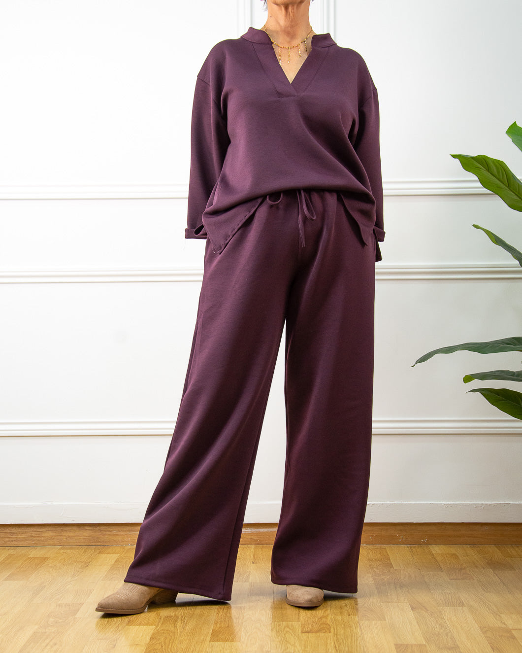 PANTALÓN CHANDALL BURDEOS