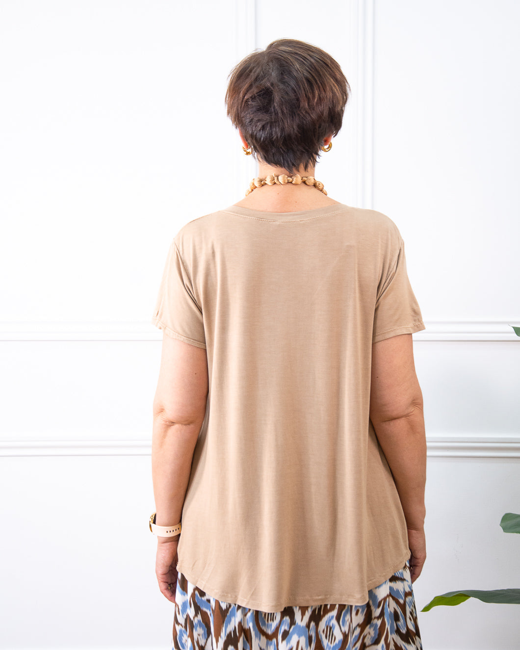 CAMISETA BOTONES CAMEL