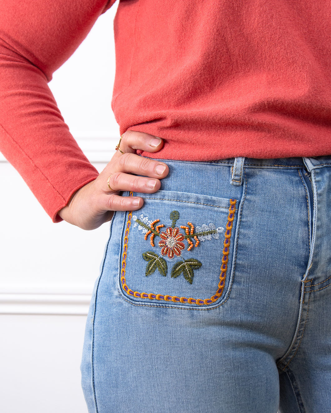 VAQUERO BOLSILLOS BORDADOS