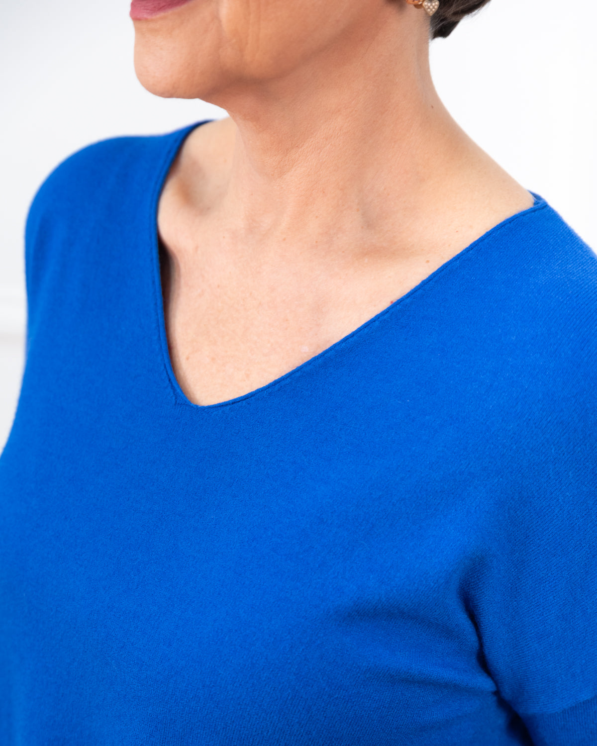 JERSEY BÁSICO CLOE AZUL ELÉCTRICO