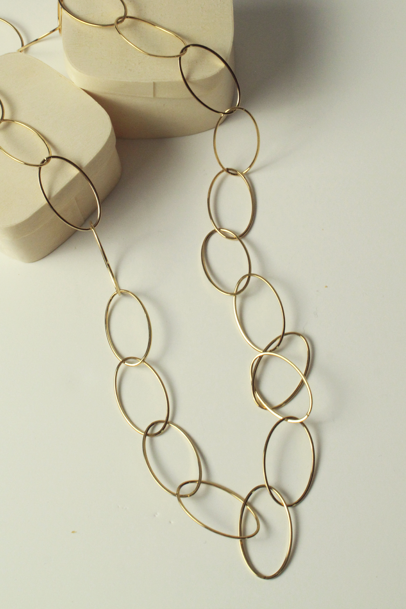 COLLAR AROS DORADO