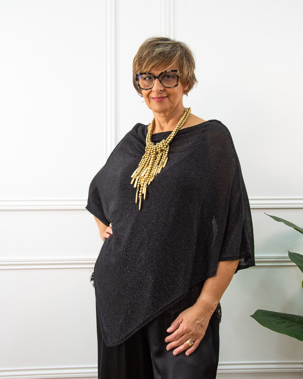 PONCHO BRILLO NEGRO