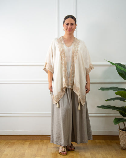 KIMONO BORDADO CORTO ARENA