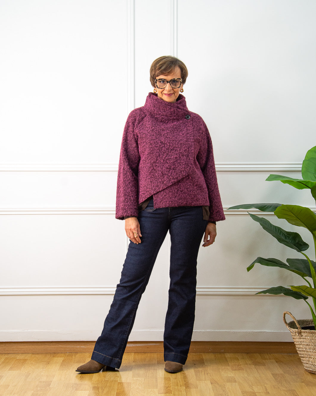 CHAQUETA ASIMÉTRICA BERENJENA