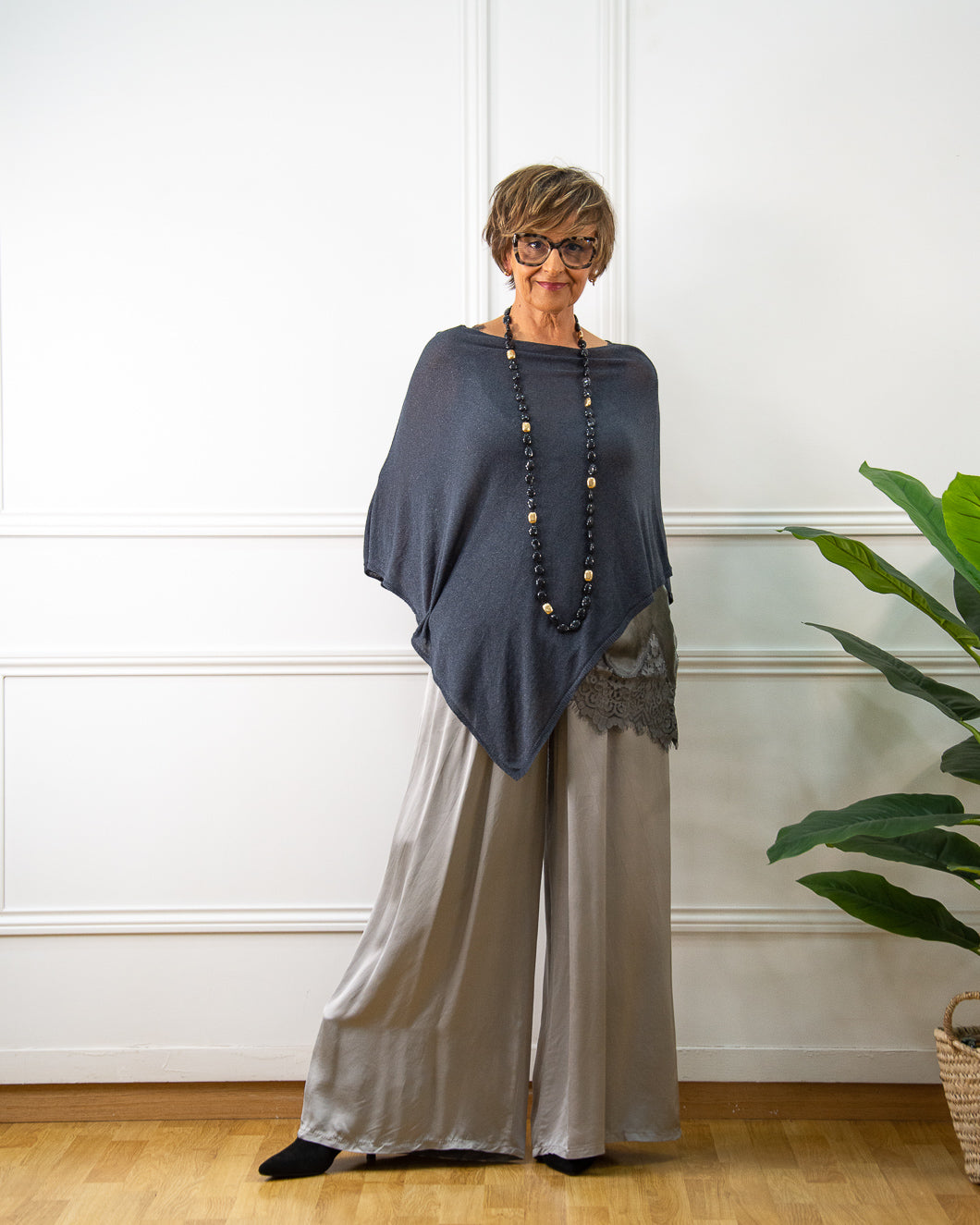 PONCHO BRILLO ANTRACITA