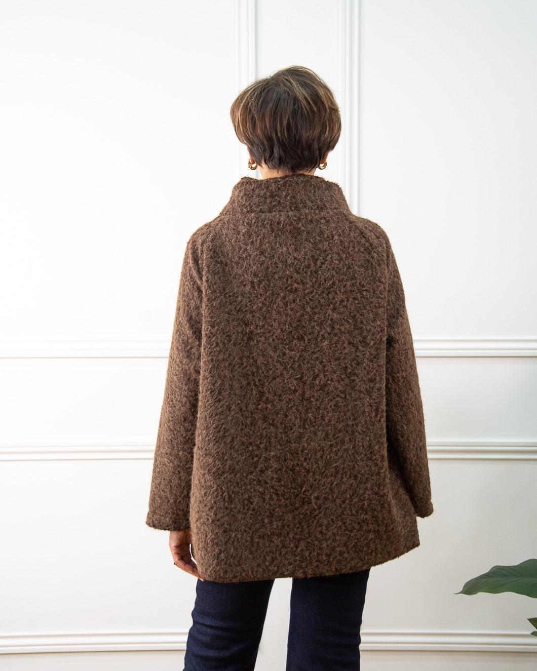 ABRIGO ASIMÉTRICO MARRÓN