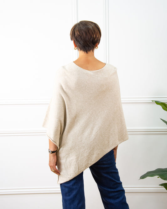PONCHO KIKA ARENA