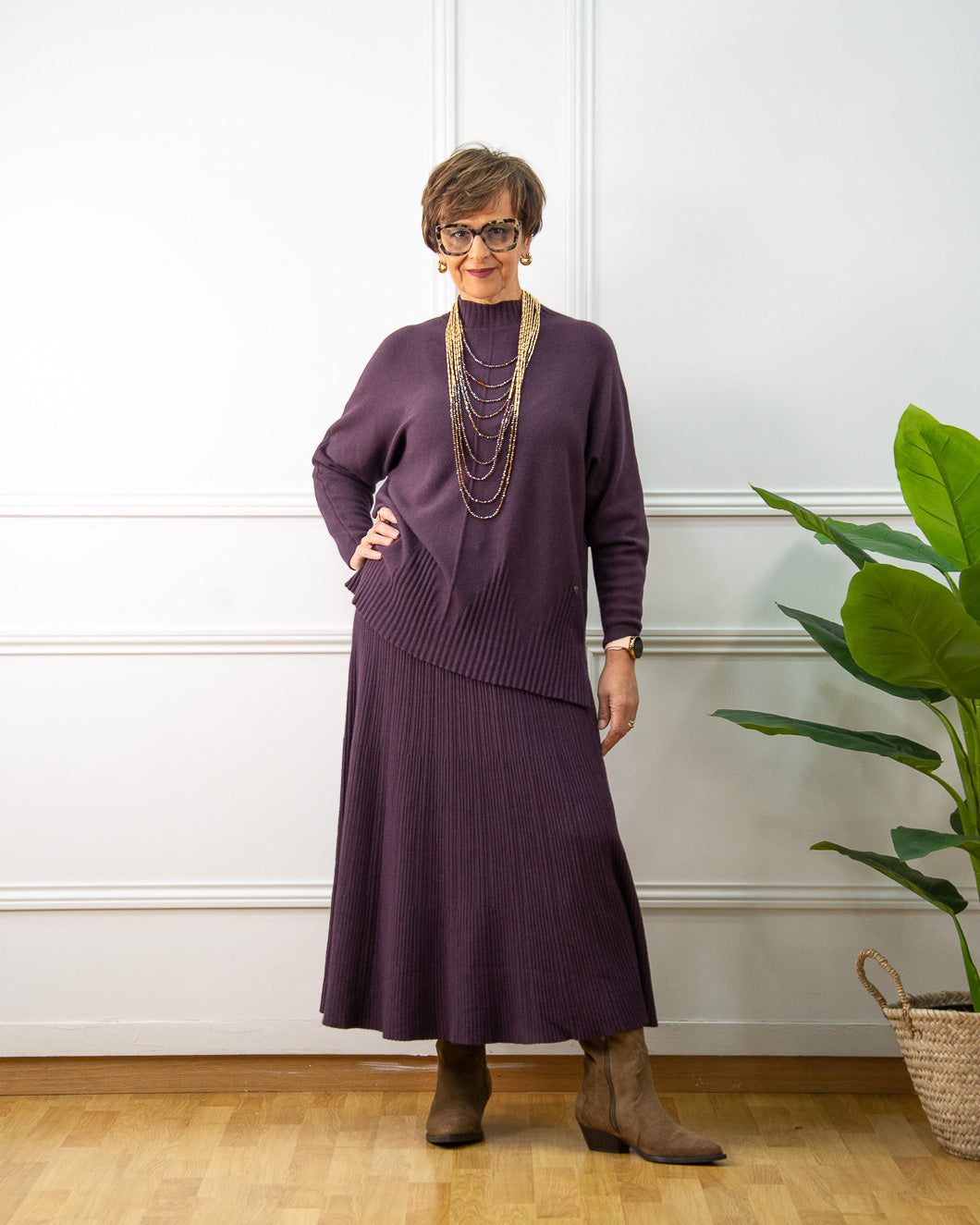 FALDA PUNTO OVER BERENJENA