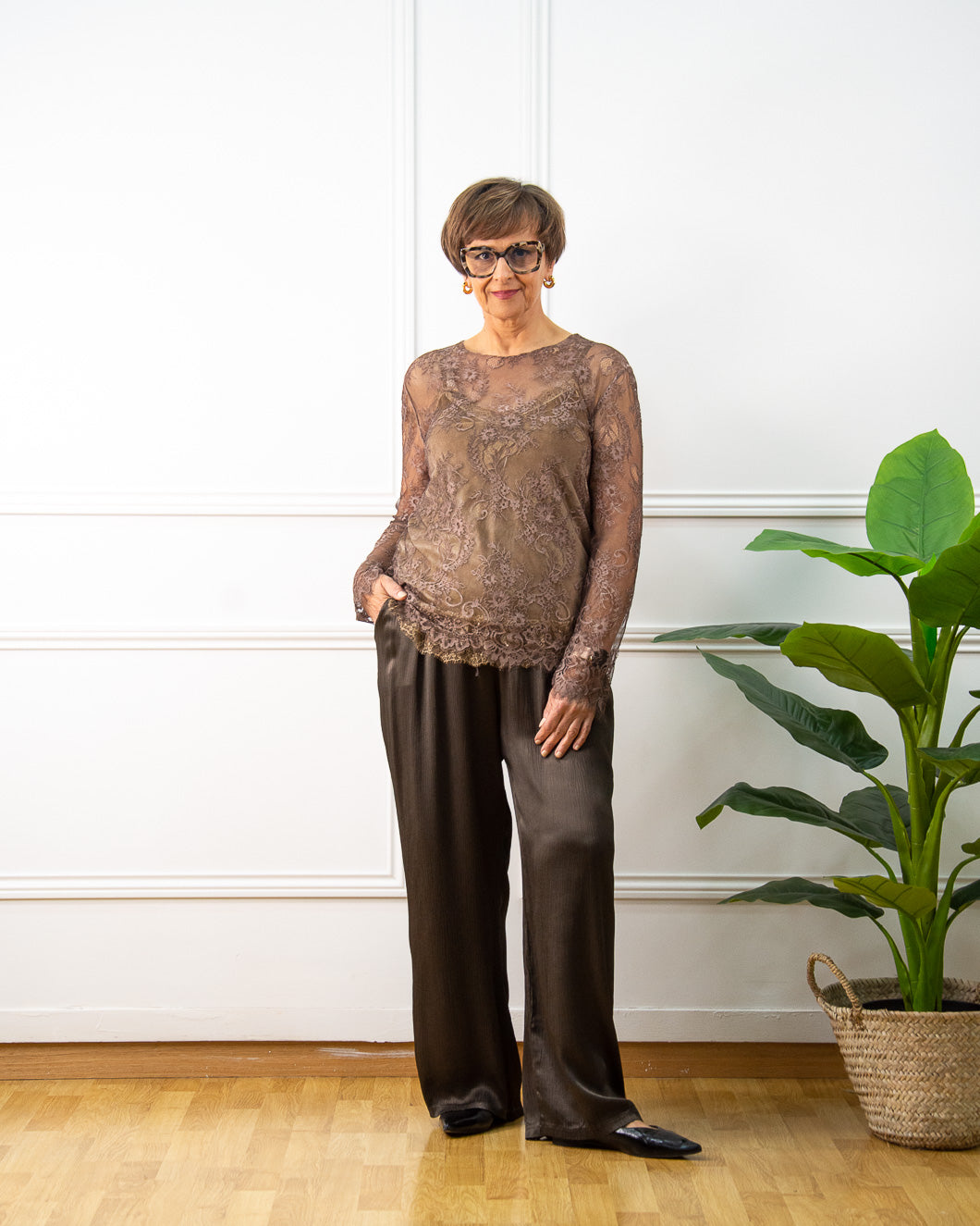 CAMISETA ENCAJE MARRÓN