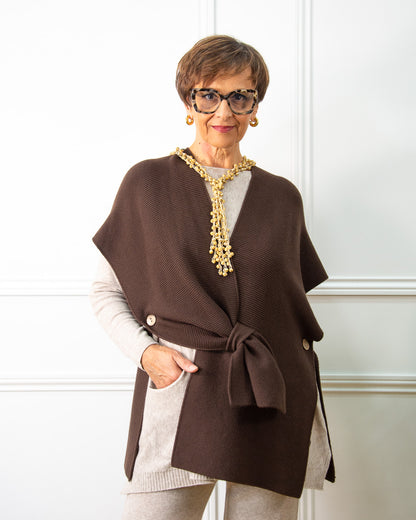 PONCHO BOTÓN MARRÓN