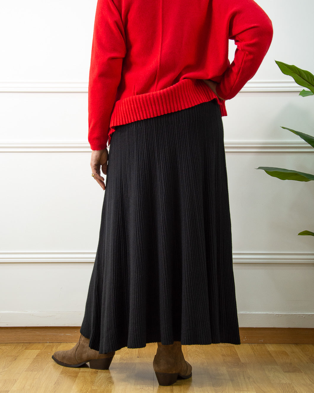 FALDA PUNTO OVER NEGRO