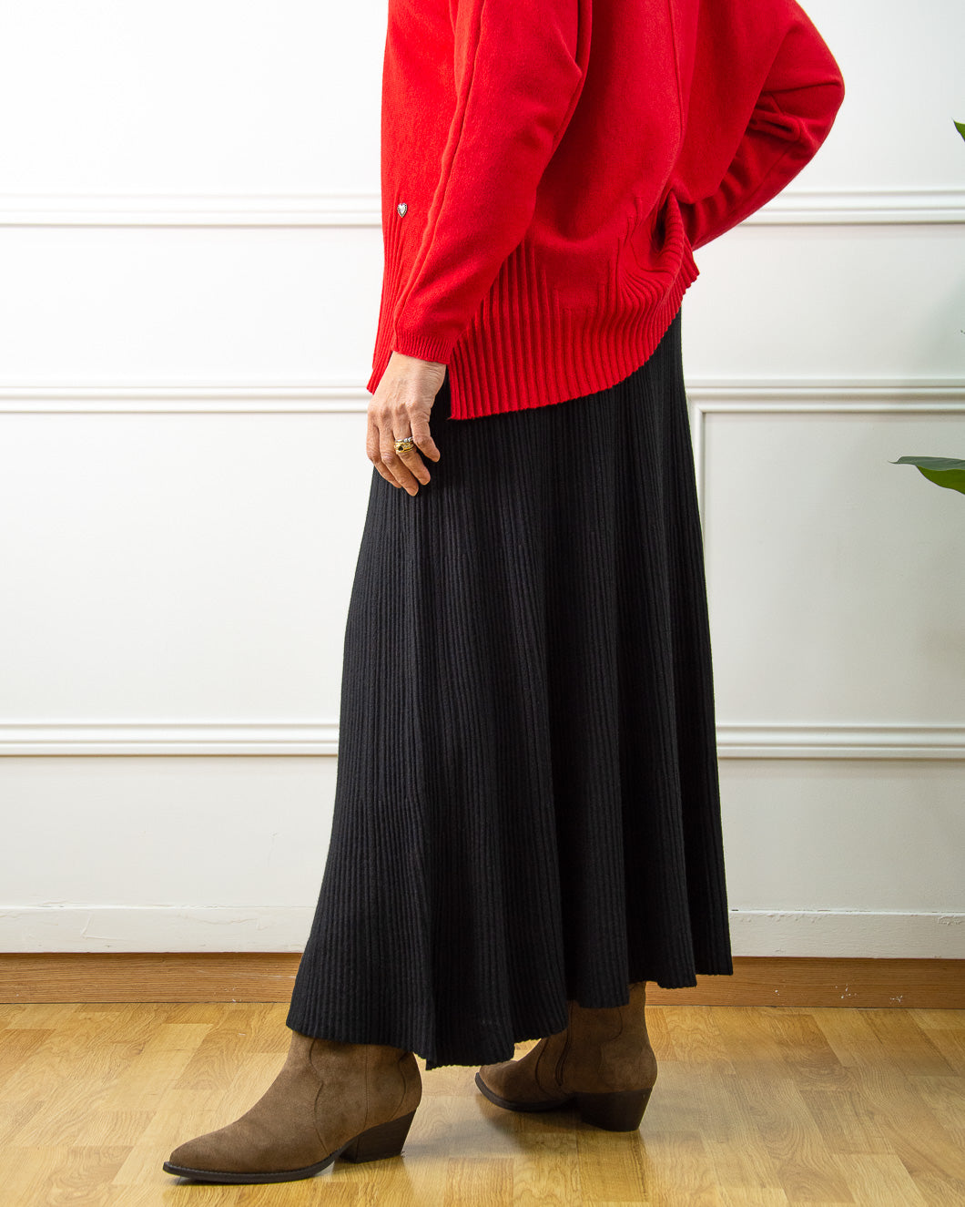 FALDA PUNTO OVER NEGRO