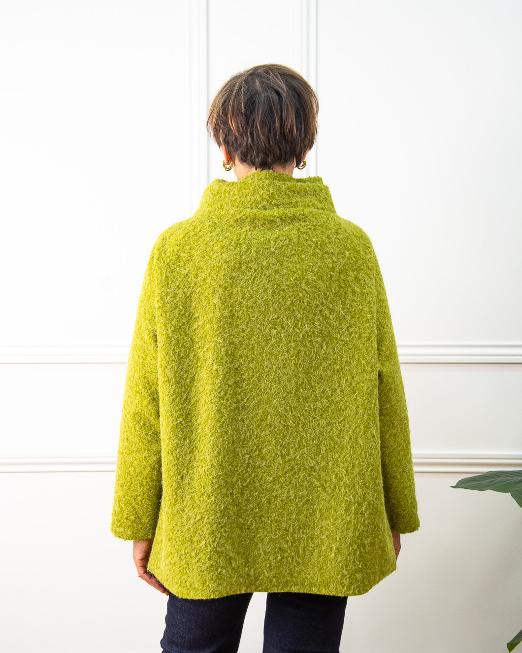 ABRIGO ASIMÉTRICO VERDE