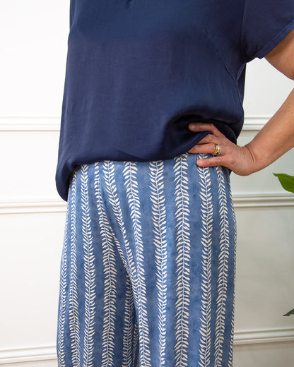 PANTALÓN ESENCIA AZUL VAQUERO