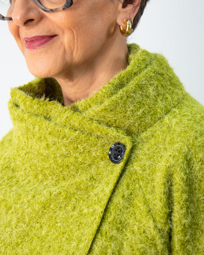 ABRIGO ASIMÉTRICO VERDE