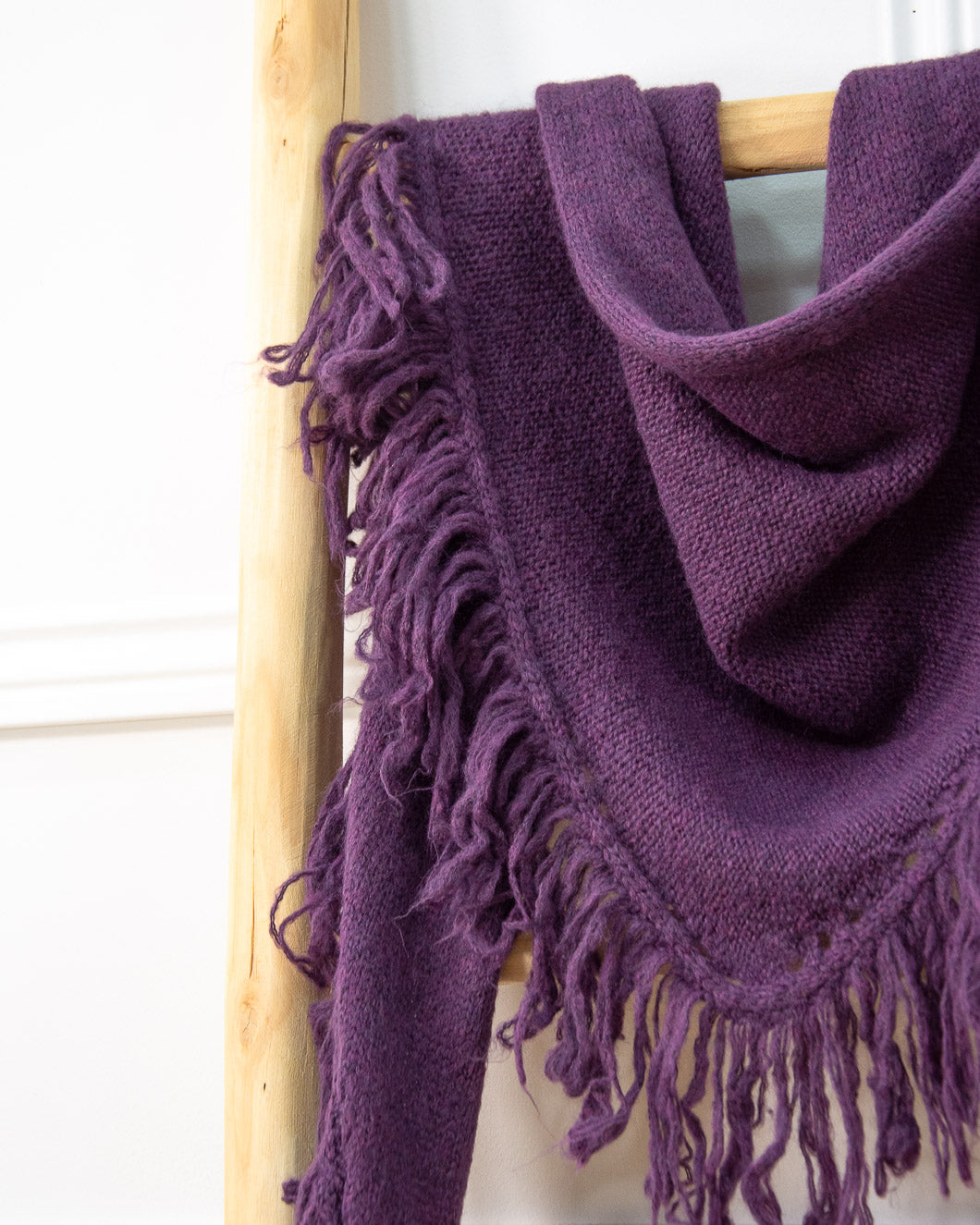 CUELLO FLECOS BERENJENA