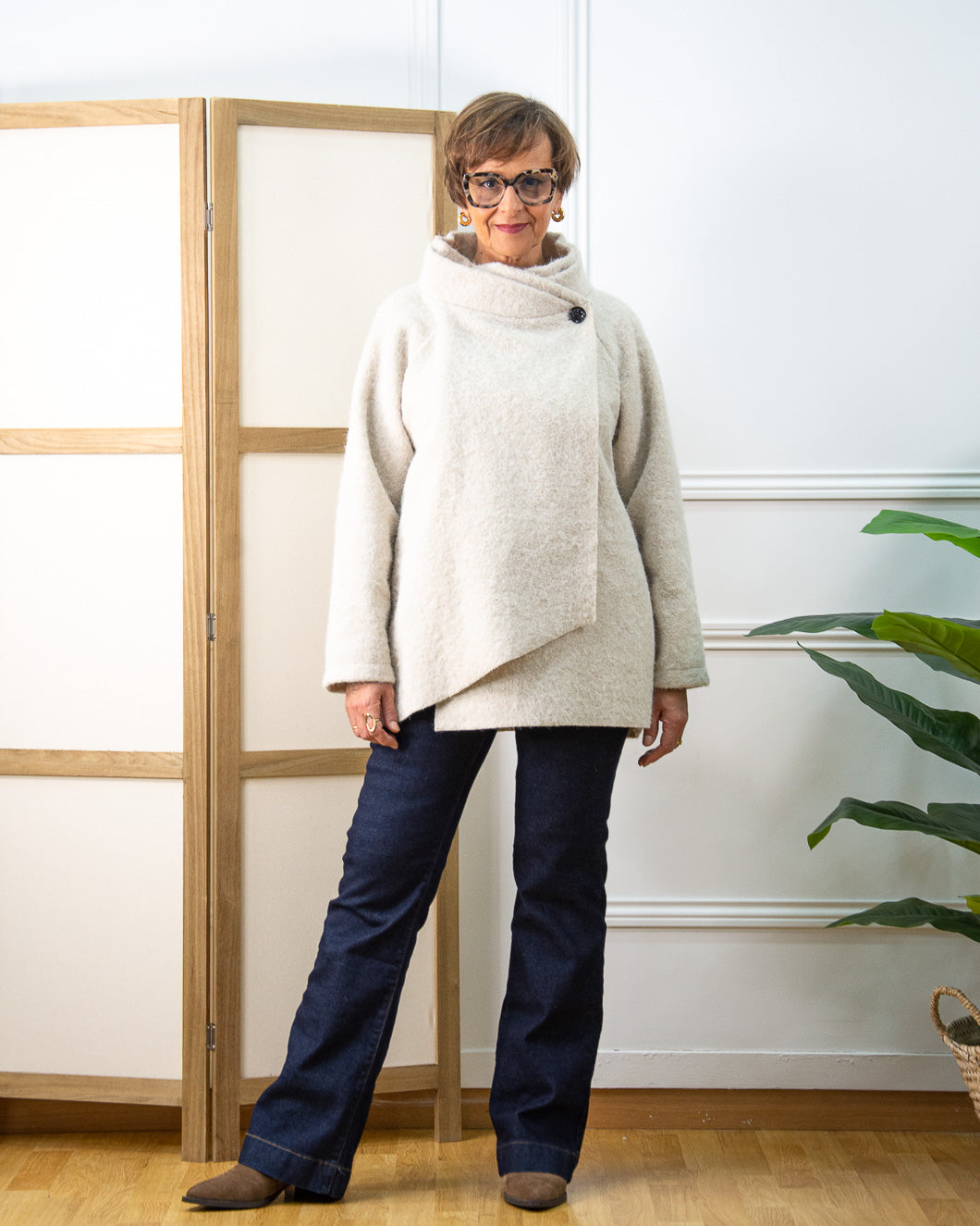 ABRIGO ASIMÉTRICO BLANCO