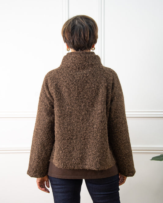 CHAQUETA ASIMÉTRICA MARRÓN