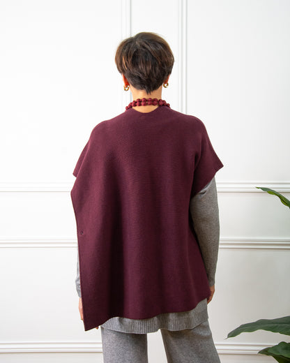 PONCHO BOTÓN GRANATE