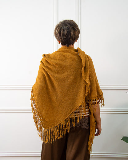 PONCHO FLECOS MOSTAZA