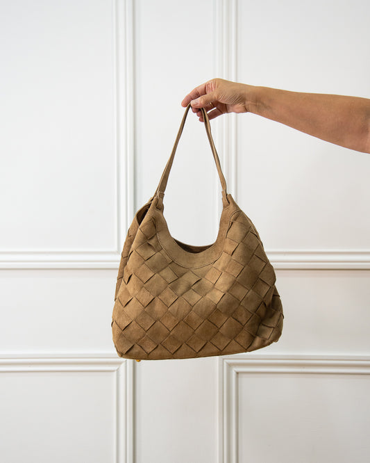 BOLSO TRENZADO ASAS CAMEL