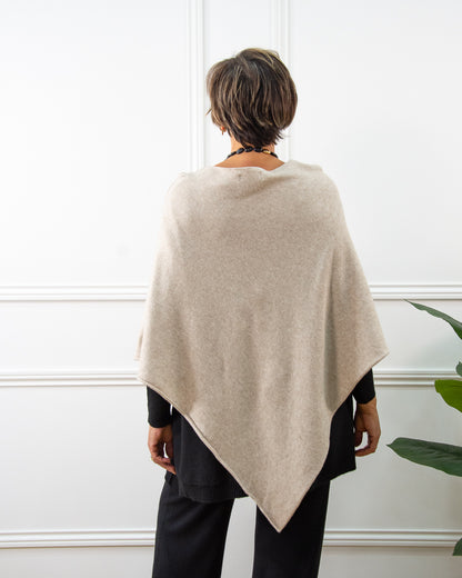 PONCHO KIKA ARENA