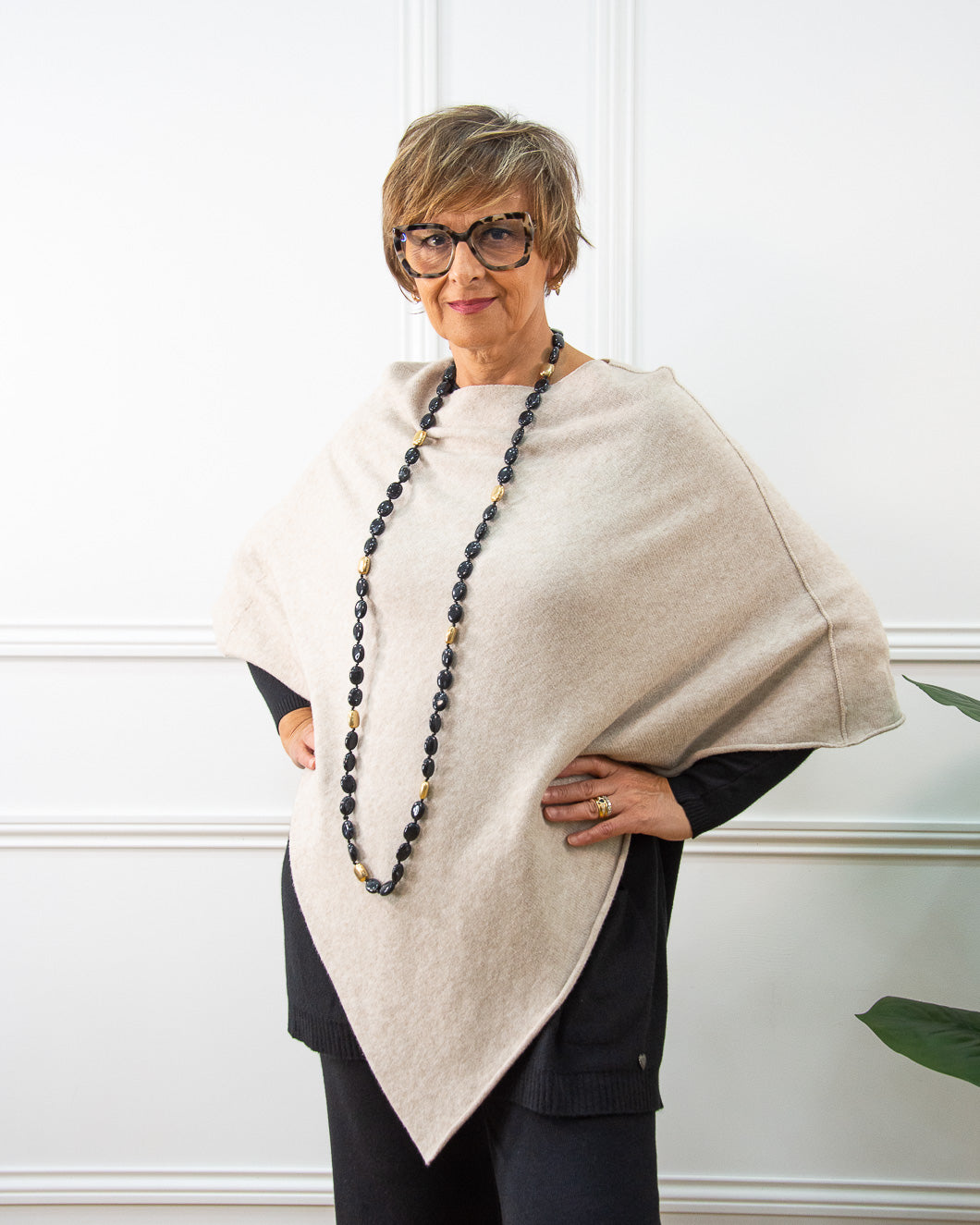 PONCHO KIKA ARENA