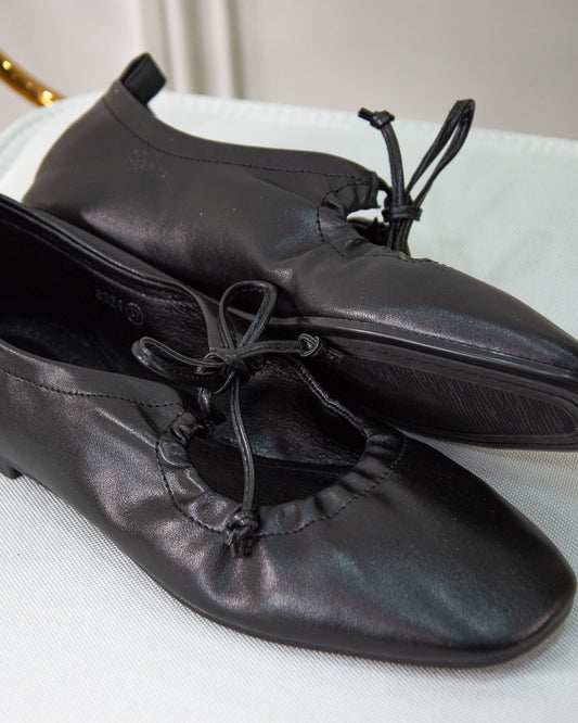BAILARINA NUDO NEGRO