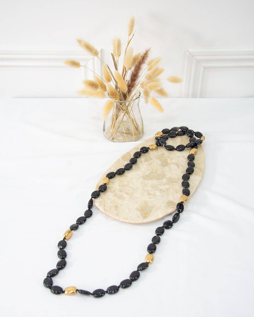 COLLAR AUREA NEGRO