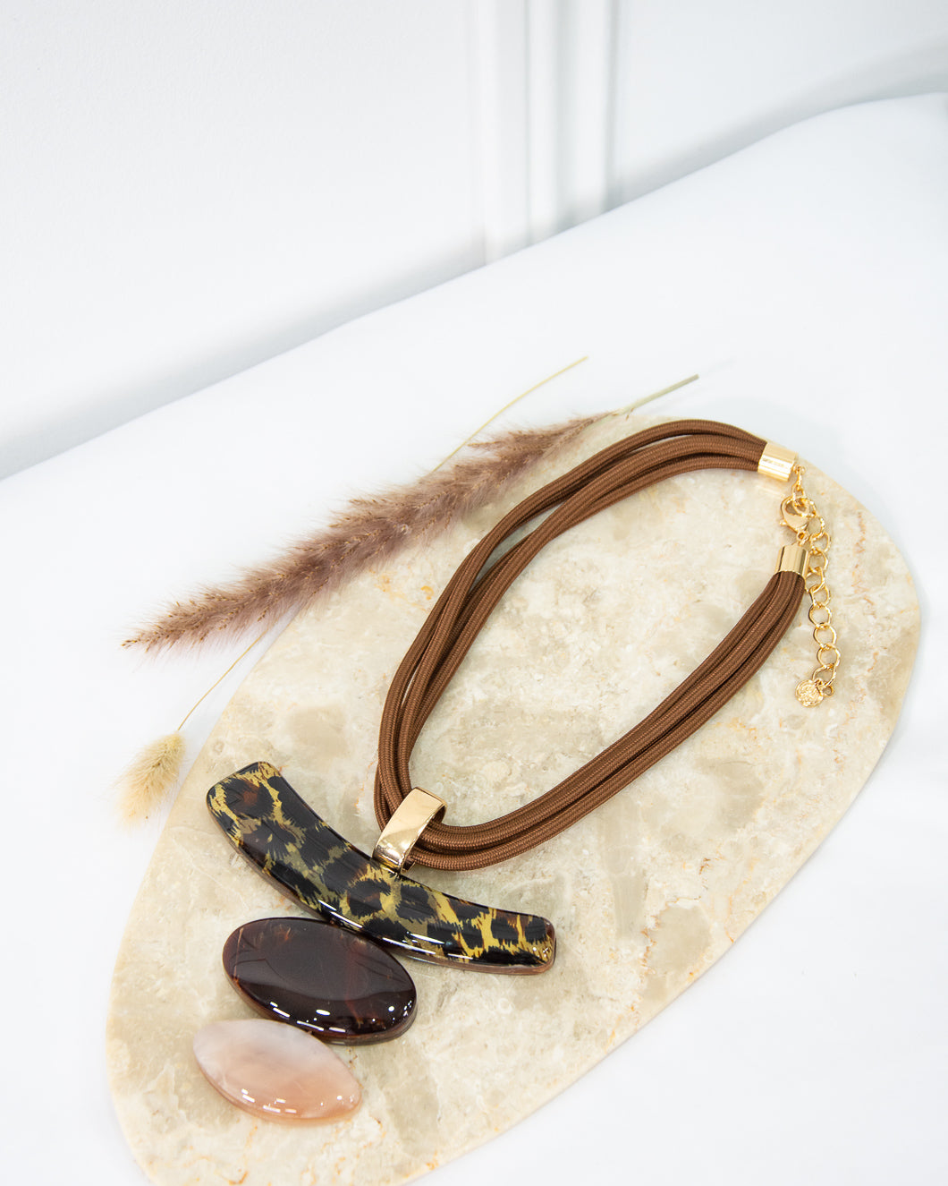 COLLAR KIOTO MARRÓN
