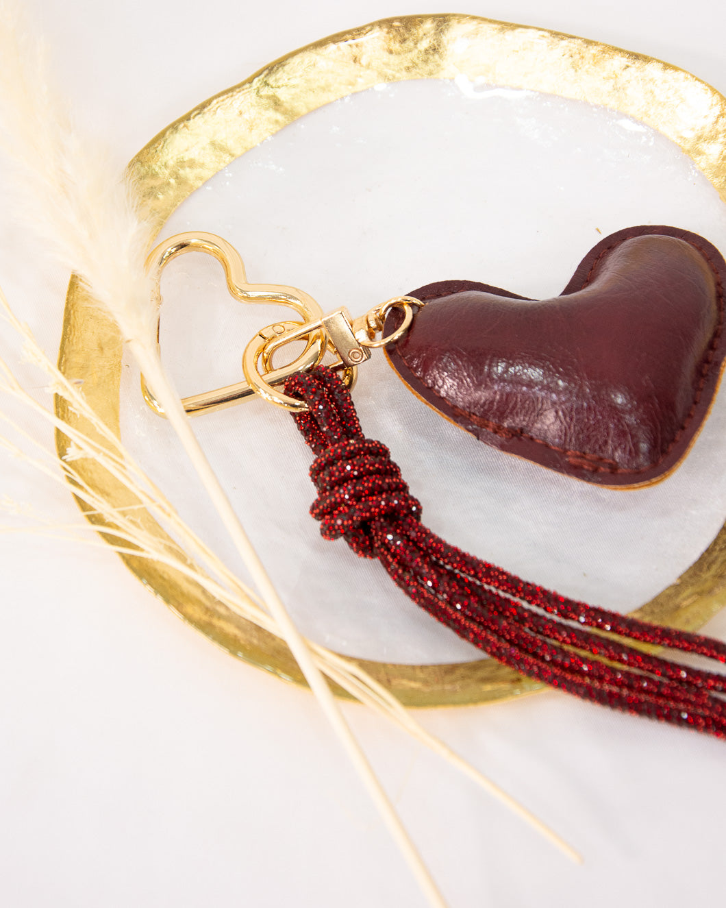 CHARM CORAZÓN GRANATE