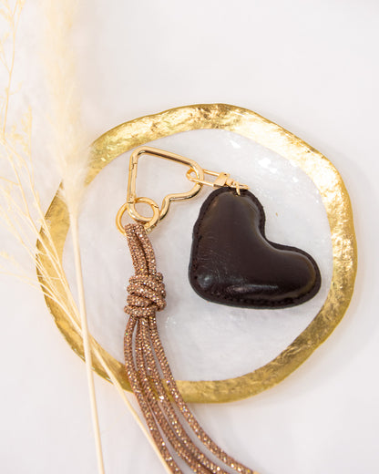 CHARM CORAZÓN MARRÓN