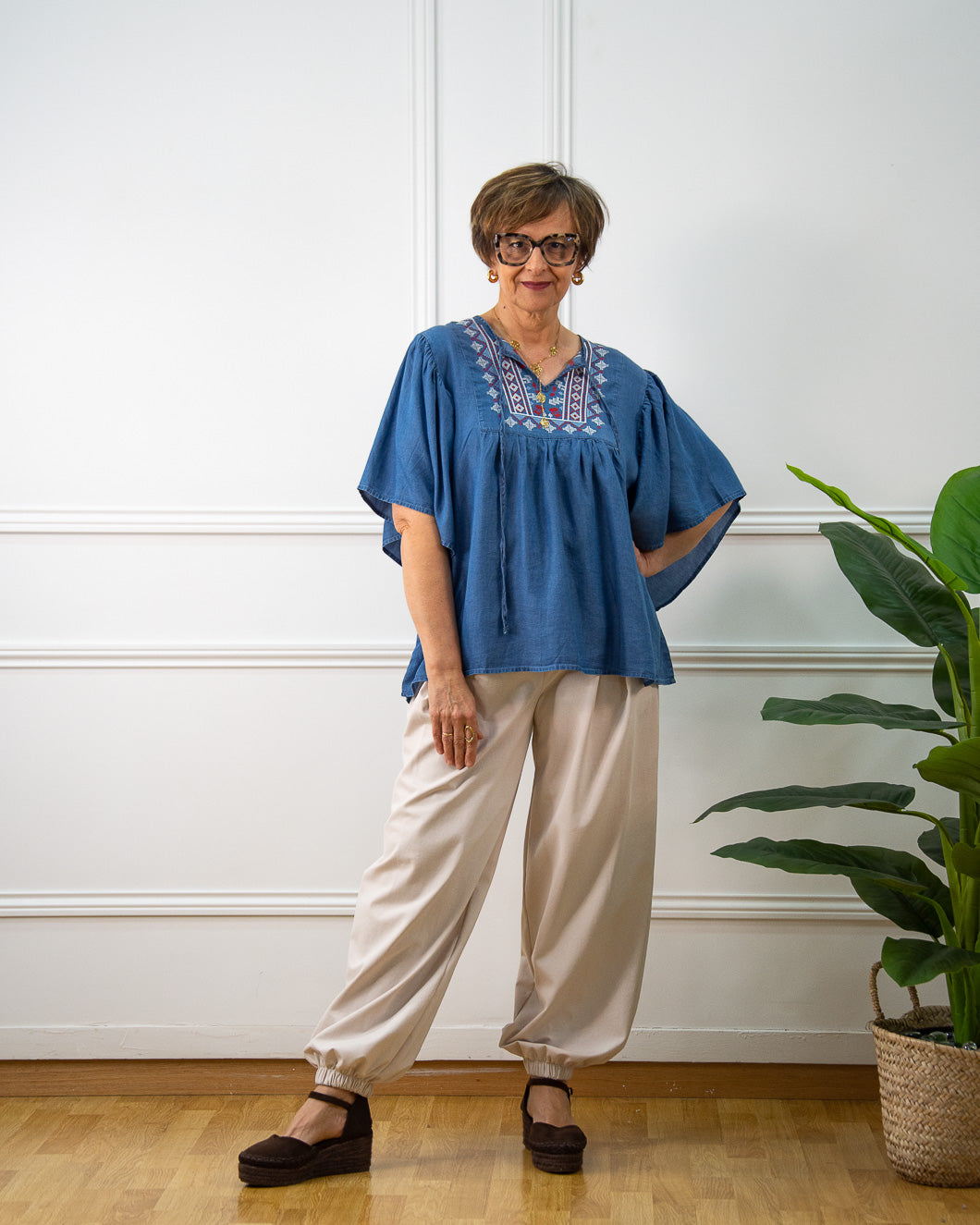 BLUSA TENCEL BORDADA
