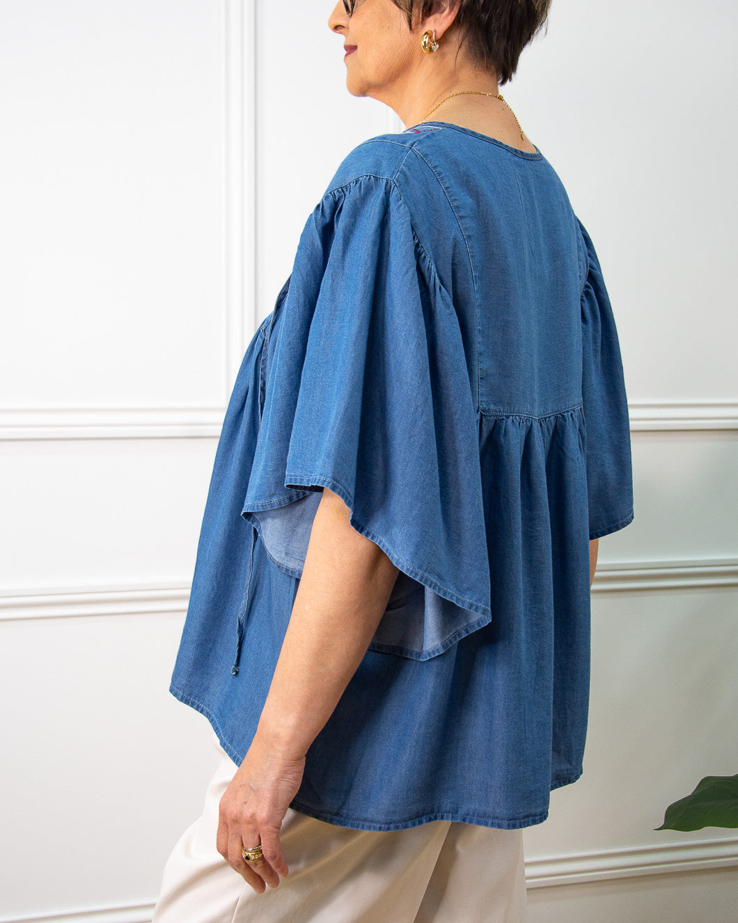 BLUSA TENCEL BORDADA