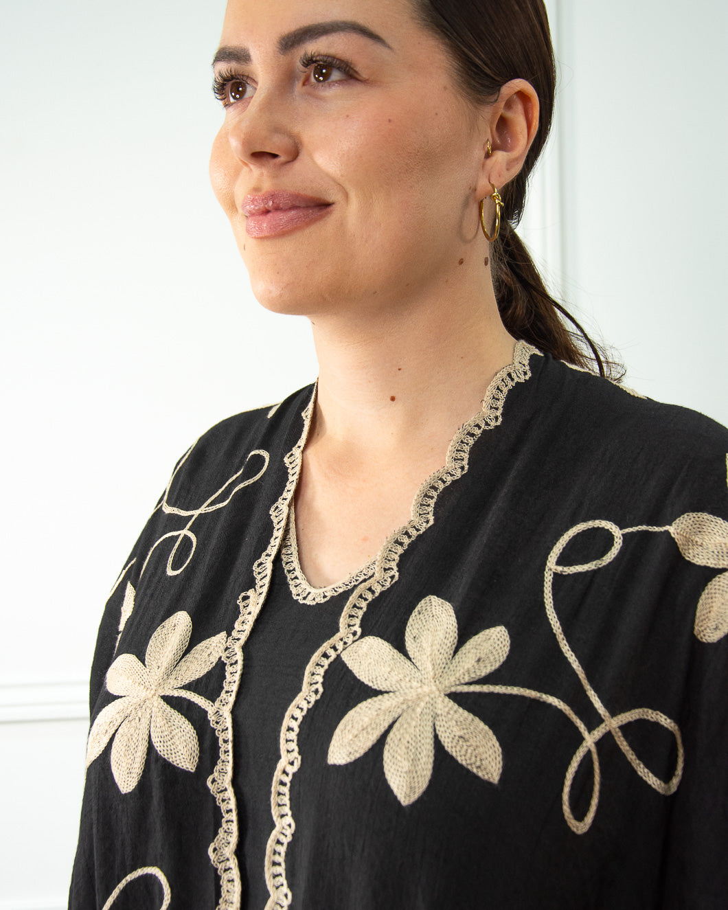 KIMONO BORDADO NEGRO