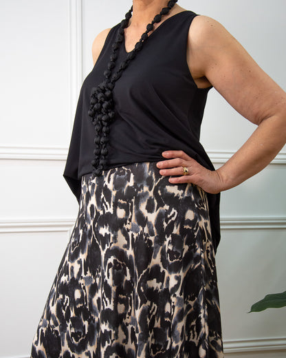 FALDA BRUNA MEDIANA NEGRO