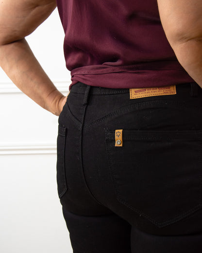 VAQUERO DESFLECADO PUSH UP NEGRO