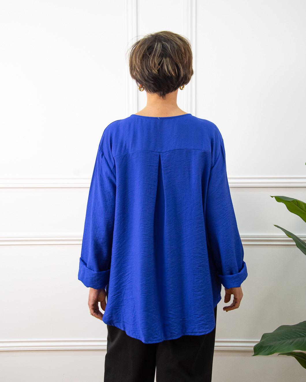 BLUSA BOTÓN AZUL