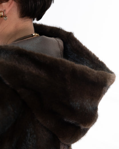 CHAQUETA PELO CAPUCHA MARRÓN