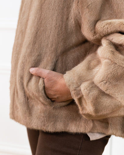 CHAQUETA PELO CAPUCHA CAMEL