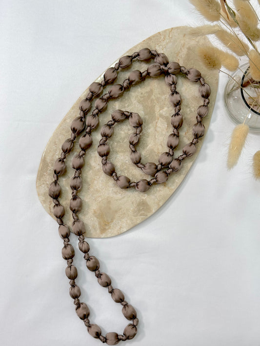 COLLAR SEDA TAUPE